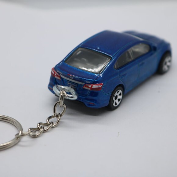 Matchbox 2016 Nissan sentra custom keychain - Picture 2 of 4